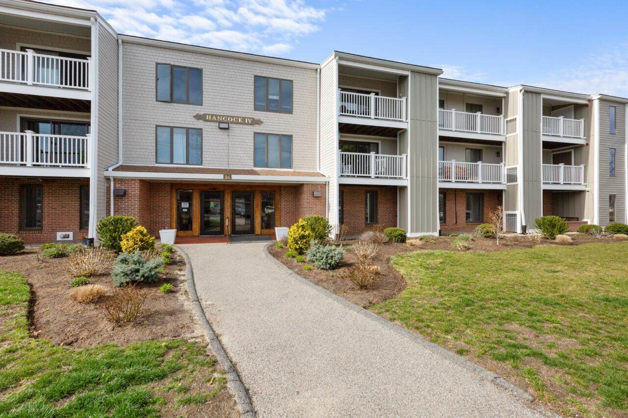 24 Old Colony Way - Photo 1