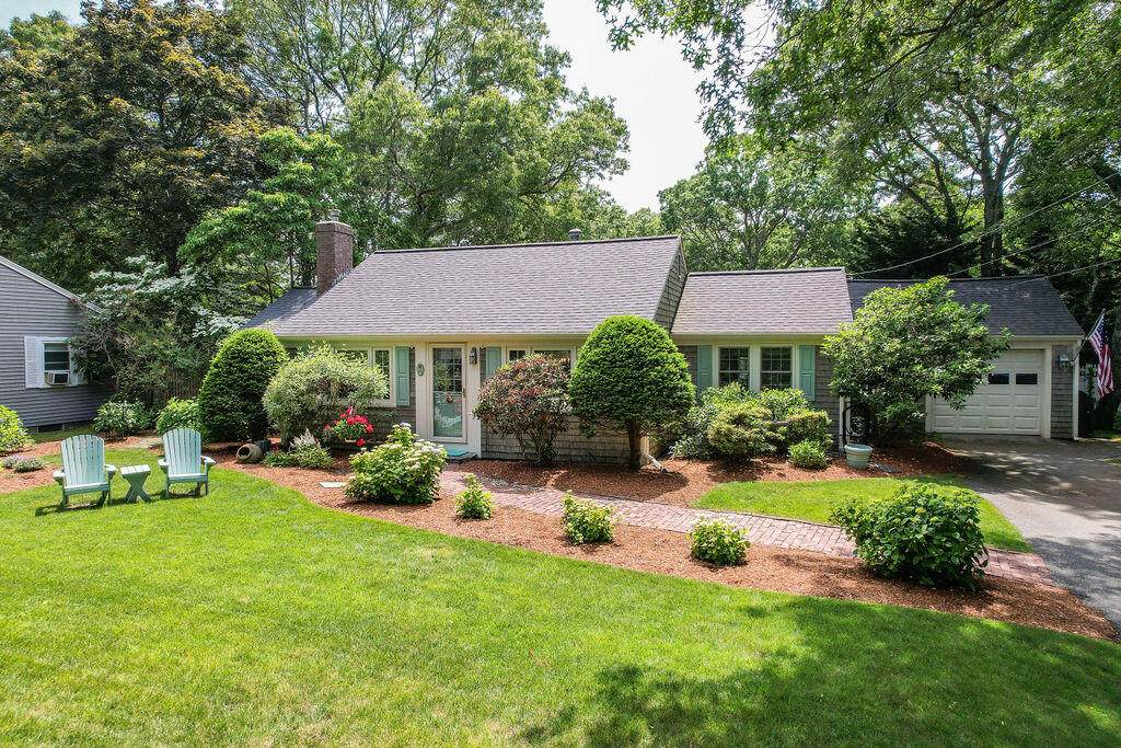 105 Pond Street - Photo 1