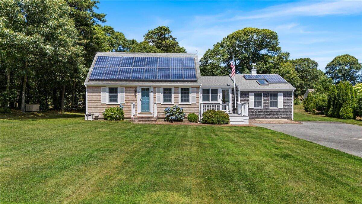 100 Kingsbury Beach Road - Photo 1
