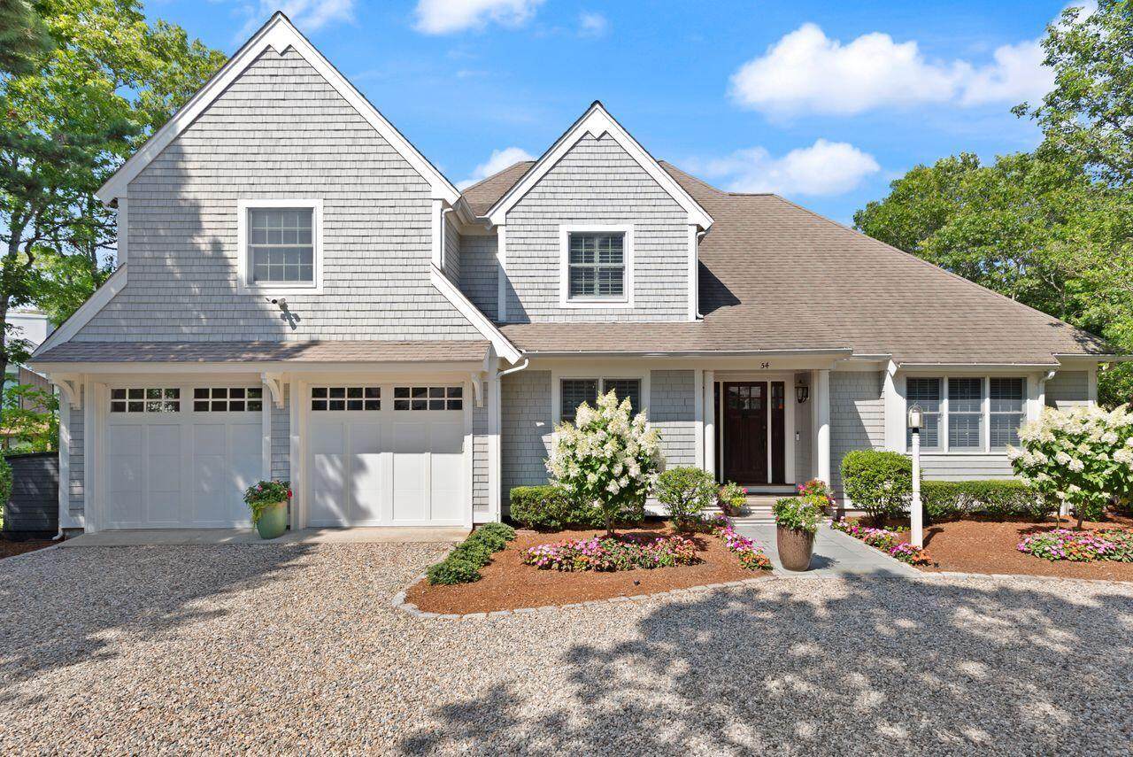 54 Greensward Circle - Photo 1