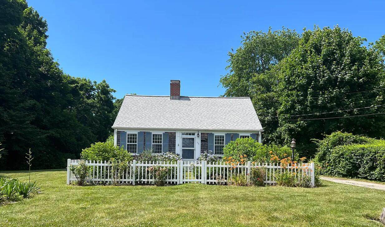 170 Lakeview Avenue - Photo 1