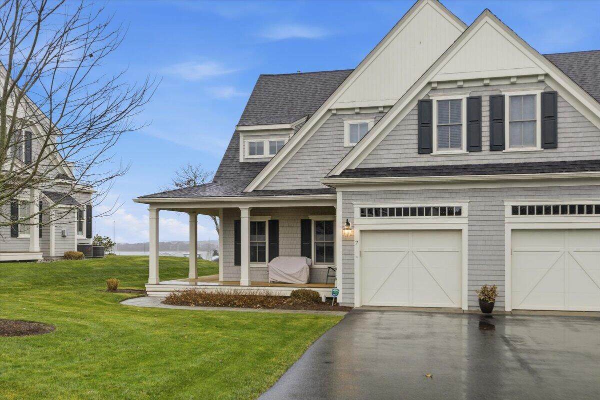 1090 Shore Road - Photo 1