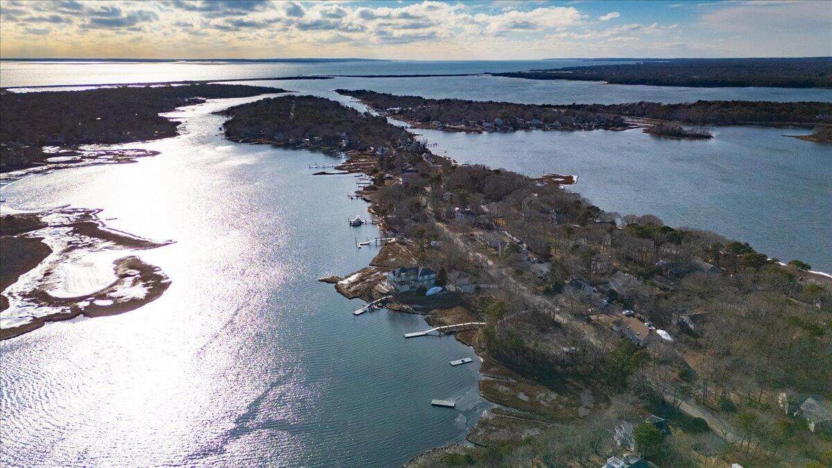 197 Monomoscoy Road - Photo 1