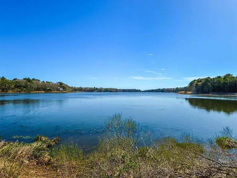 15 Riverview Avenue - Photo 1