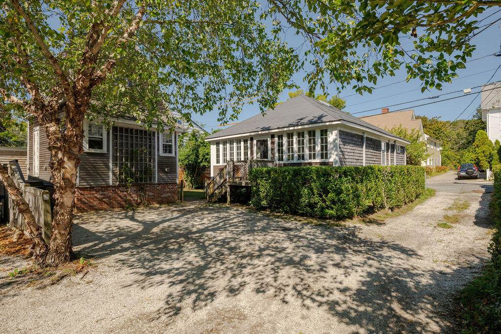 6 Daggett Lane - Photo 1