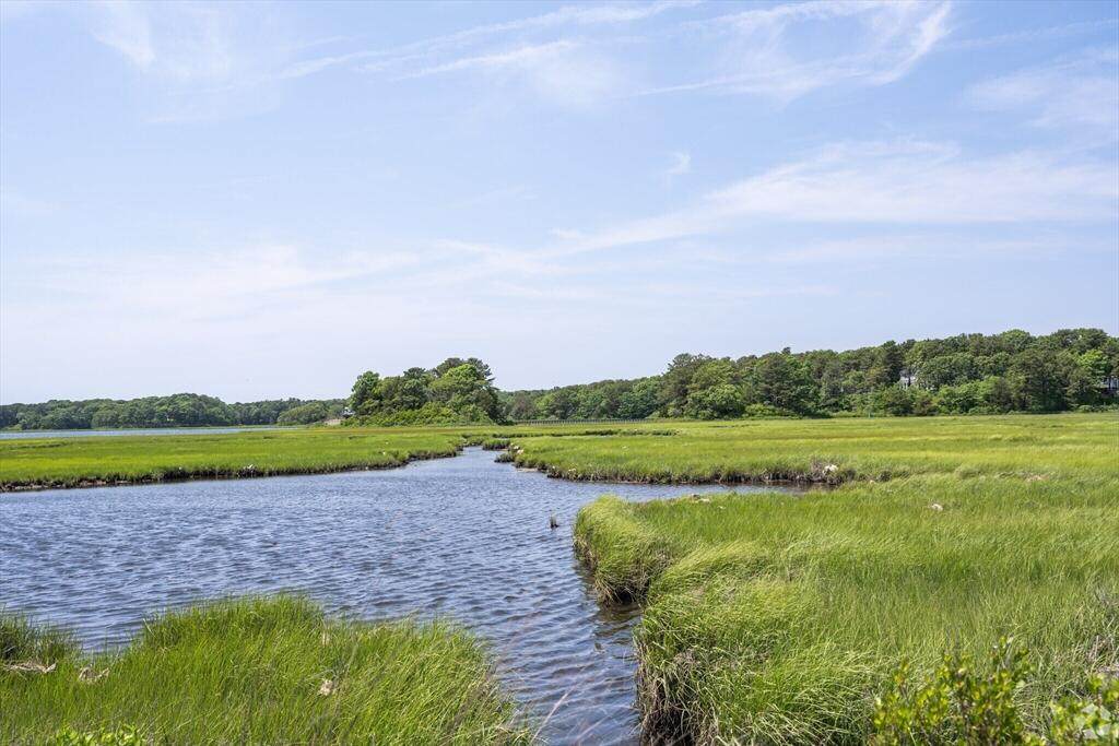 https://bt-photos.global.ssl.fastly.net/capecod/orig_boomver_1_22601410-2.jpg