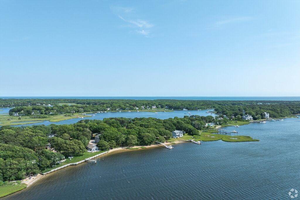 https://bt-photos.global.ssl.fastly.net/capecod/orig_boomver_1_22601410-2.jpg