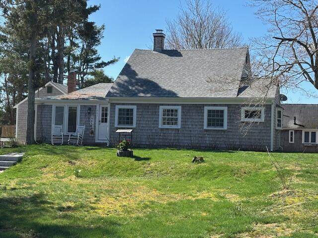 981 River Road - Photo 1