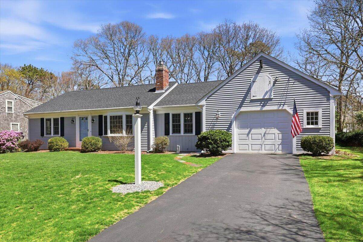106 Pine Street - Photo 1