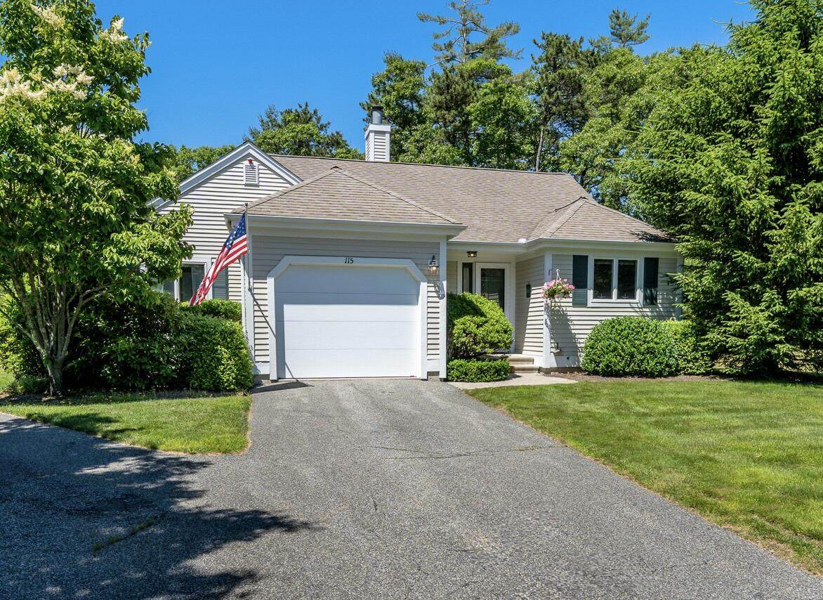115 Pine Hill Boulevard - Photo 1