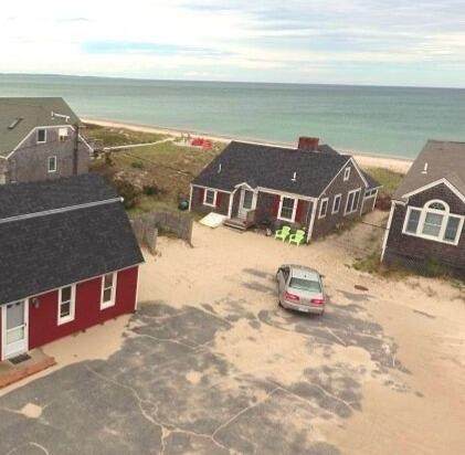 145 Shore Boulevard - Photo 1