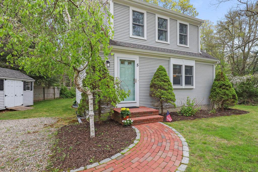 https://bt-photos.global.ssl.fastly.net/capecod/orig_boomver_1_22602310-2.jpg