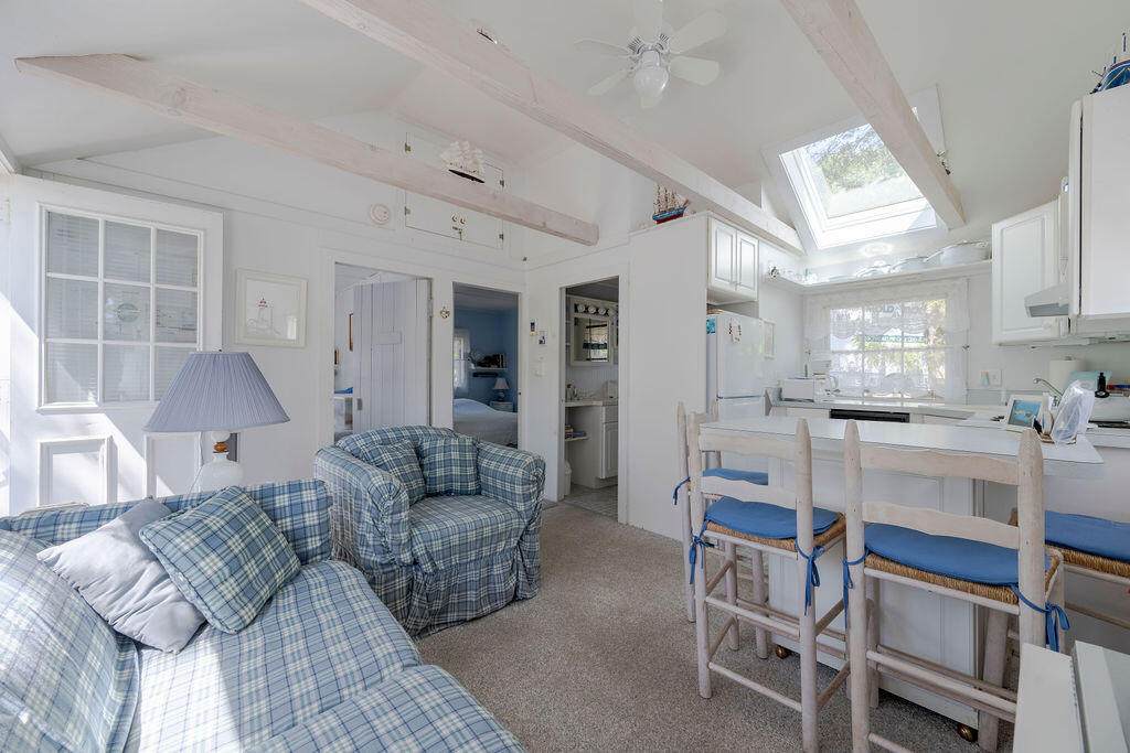 https://bt-photos.global.ssl.fastly.net/capecod/orig_boomver_1_22602797-2.jpg