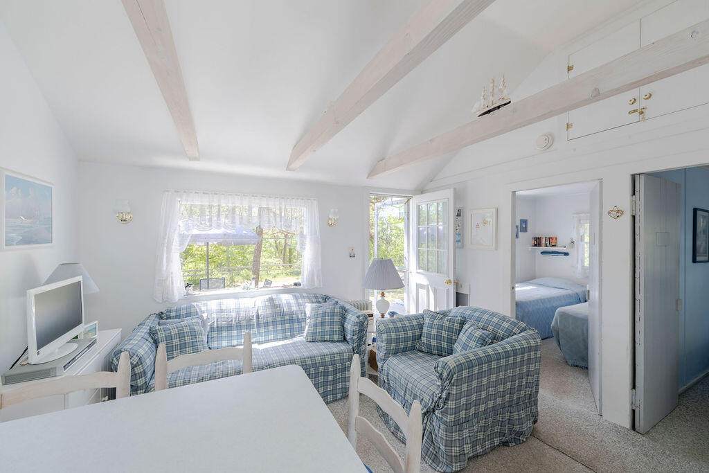 https://bt-photos.global.ssl.fastly.net/capecod/orig_boomver_1_22602797-2.jpg
