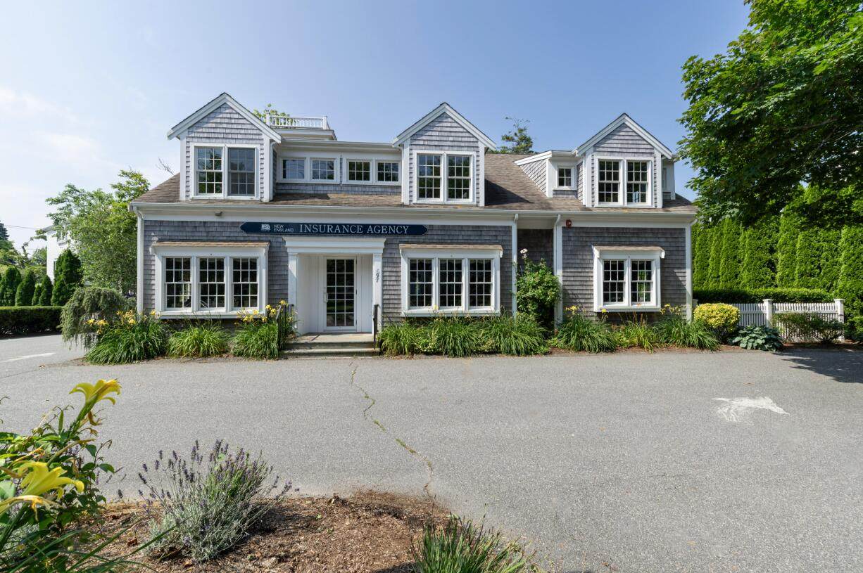 https://bt-photos.global.ssl.fastly.net/capecod/orig_boomver_1_22602911-2.jpg