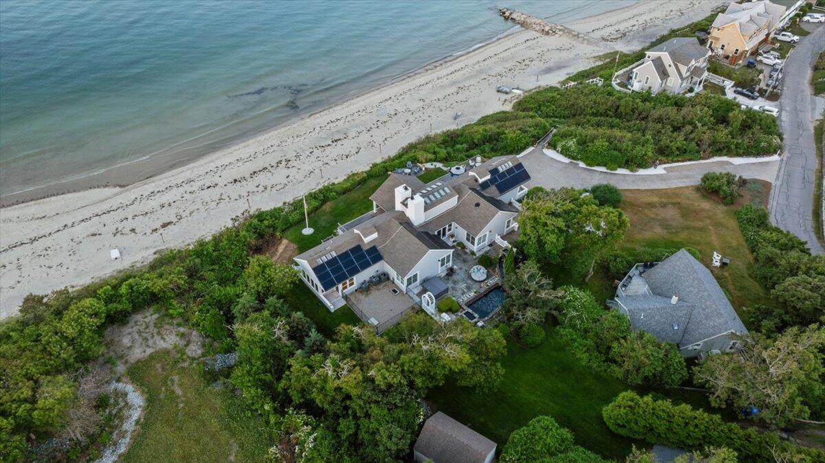https://bt-photos.global.ssl.fastly.net/capecod/orig_boomver_1_22602978-2.jpg