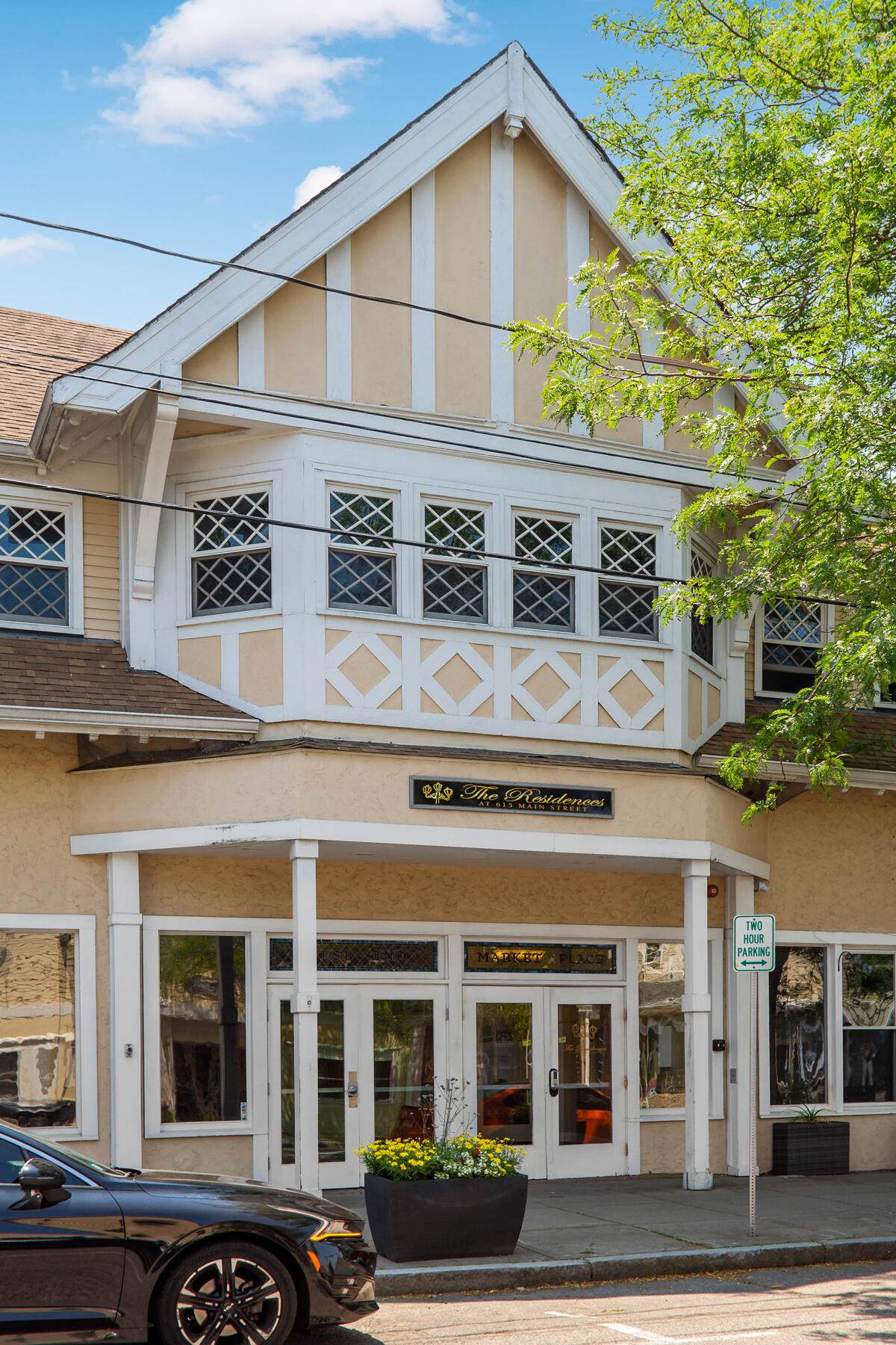 615 Main Street - Photo 1