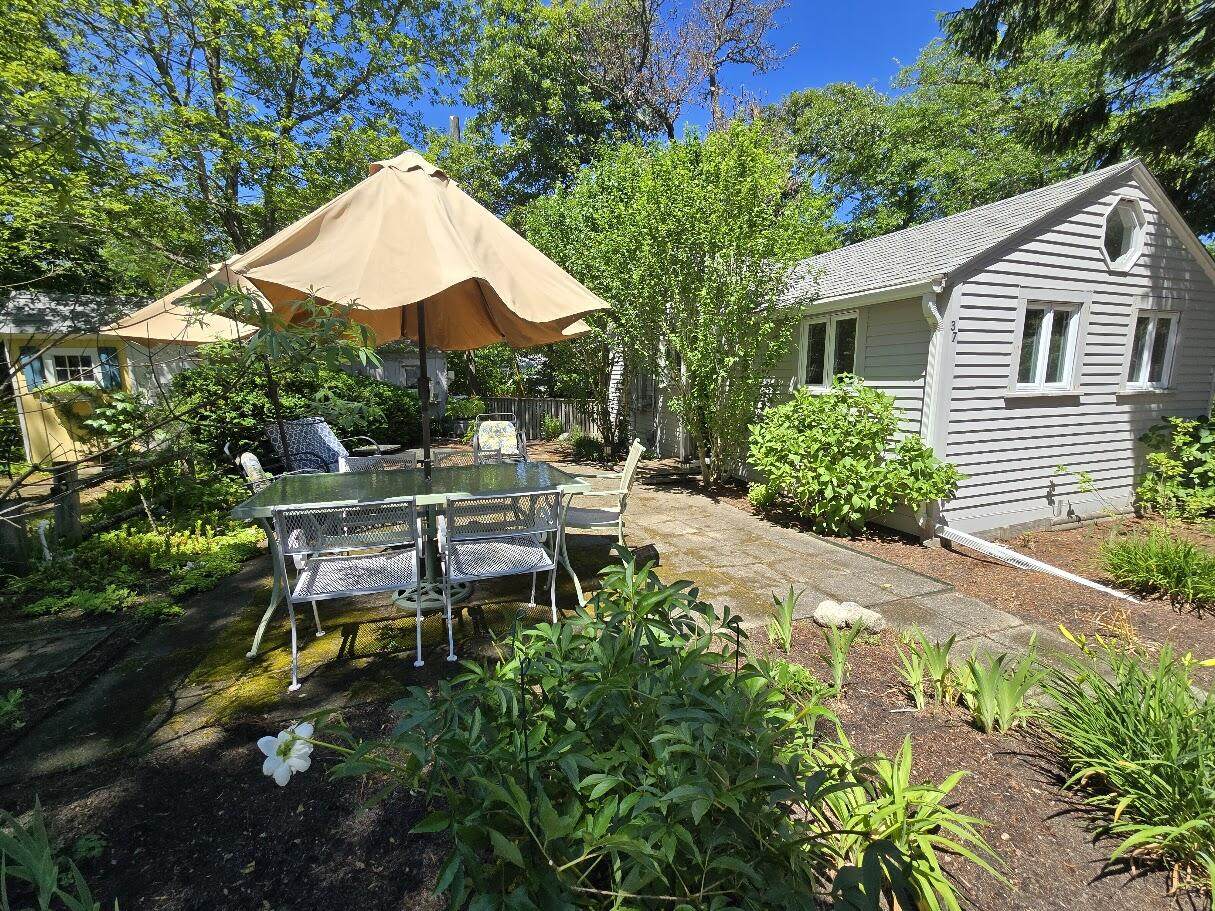262 Old Wharf Road - Photo 1