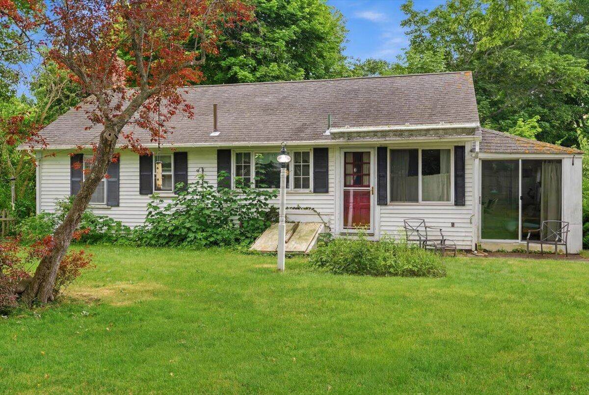 127 Pine Avenue - Photo 1