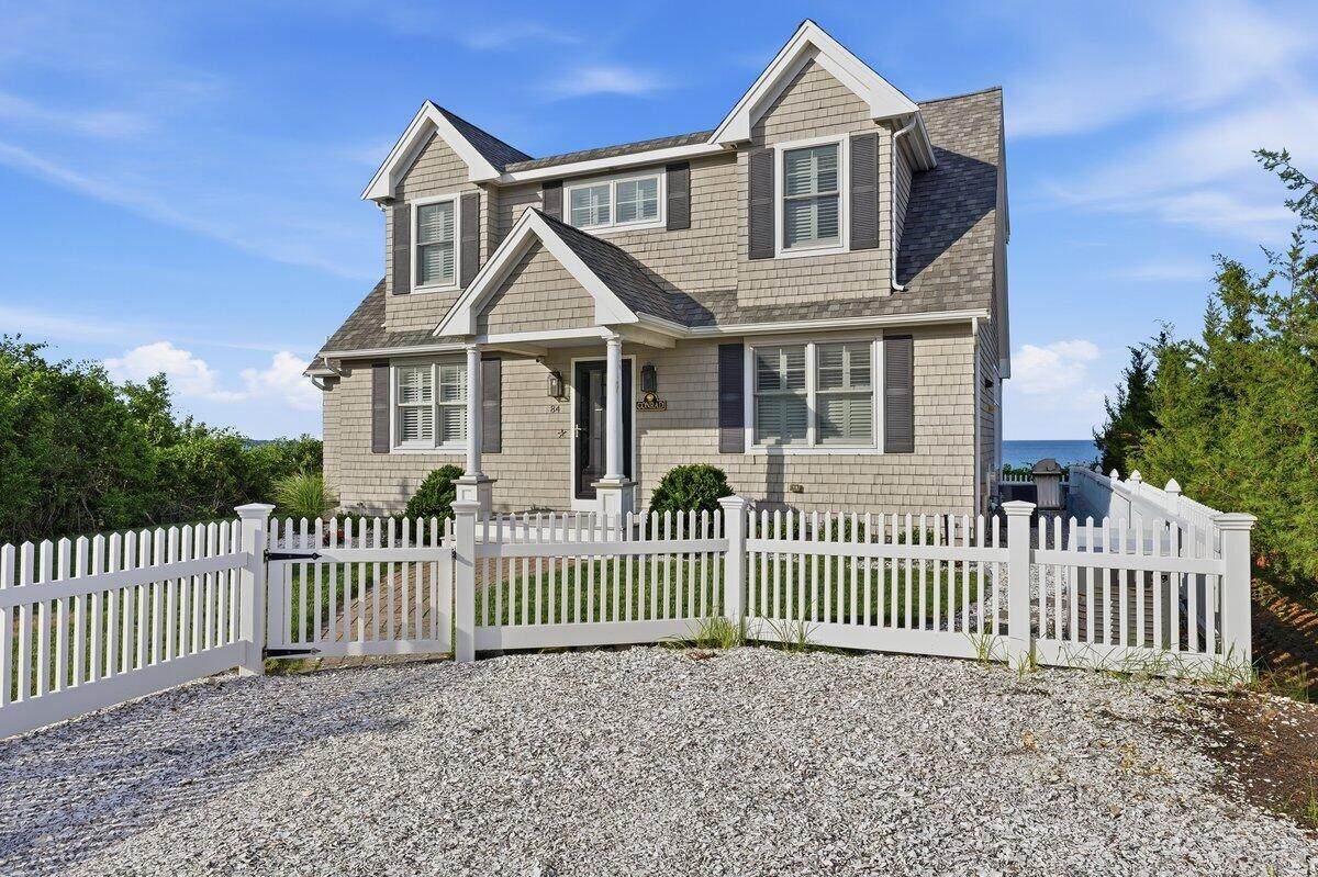 https://bt-photos.global.ssl.fastly.net/capecod/orig_boomver_1_22603790-2.jpg