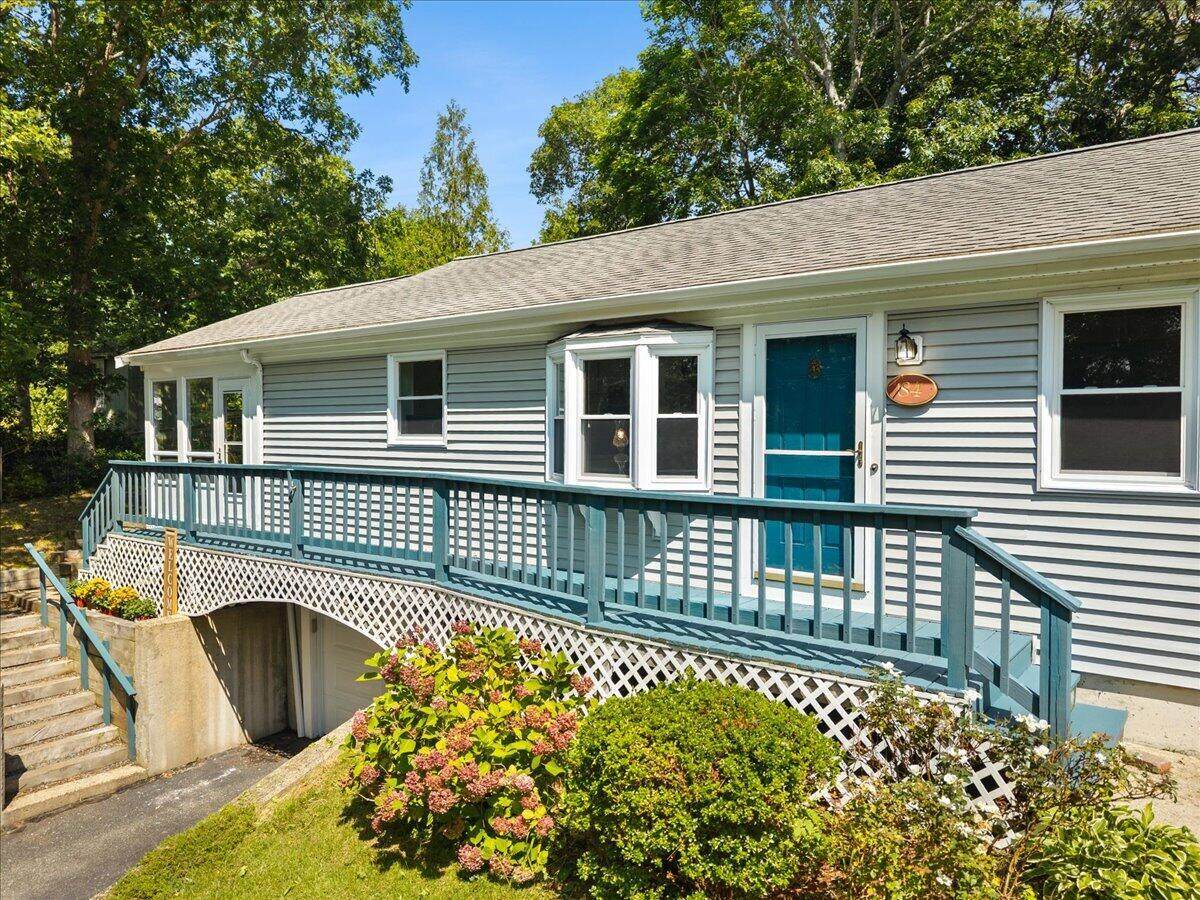 https://bt-photos.global.ssl.fastly.net/capecod/1280_boomver_2_22604095-2.jpg