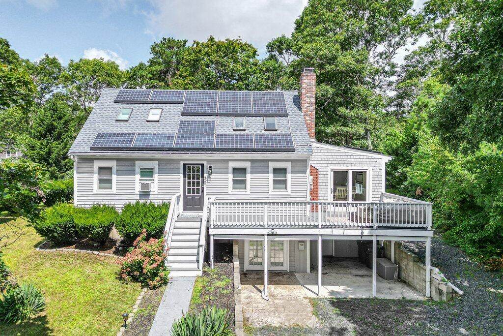 35 Pinecrest Avenue - Photo 1