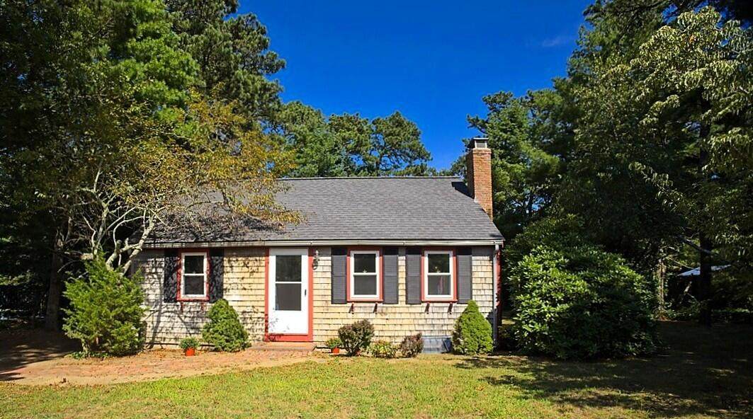 49 Lakeview Drive - Photo 1