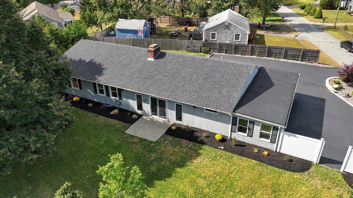 42 Hazelmoor Road - Photo 1