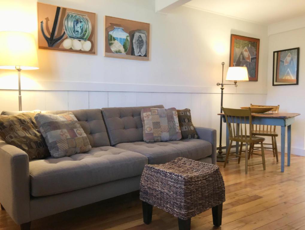 586 Commercial Street - Photo 1