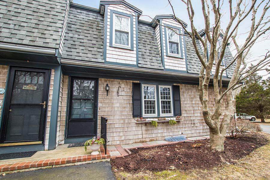 376 Davisville Road - Photo 1