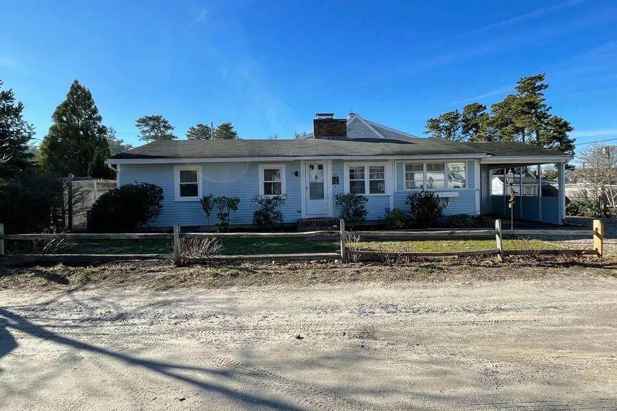 189 Seaway Road - Photo 1