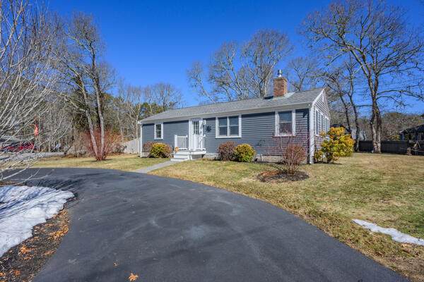 16 Hazelwood Road - Photo 1