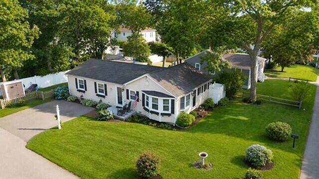 25 Clover Lane - Photo 1
