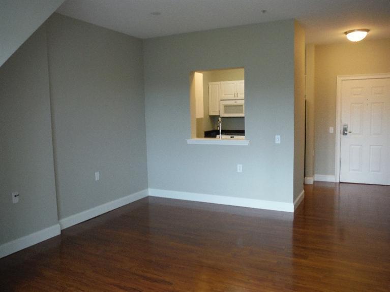 100 Alden Street - Photo 1