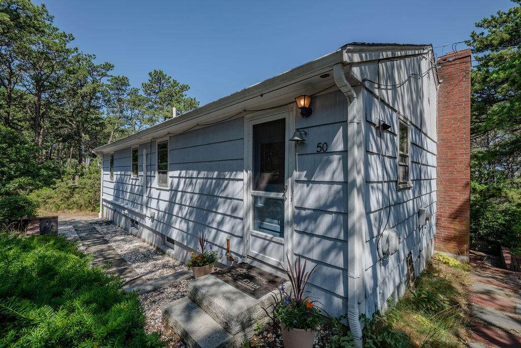 https://bt-photos.global.ssl.fastly.net/capecod/orig_boomver_3_22503466-2.jpg