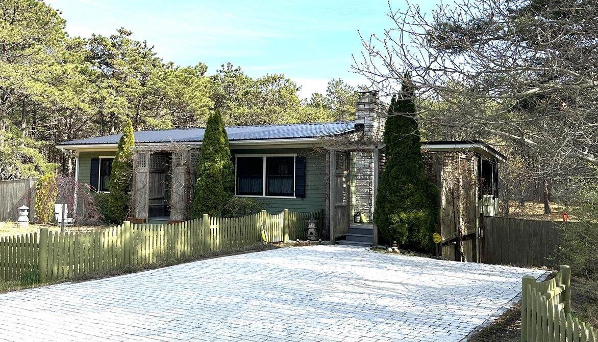 https://bt-photos.global.ssl.fastly.net/capecod/orig_boomver_4_22600787-2.jpg