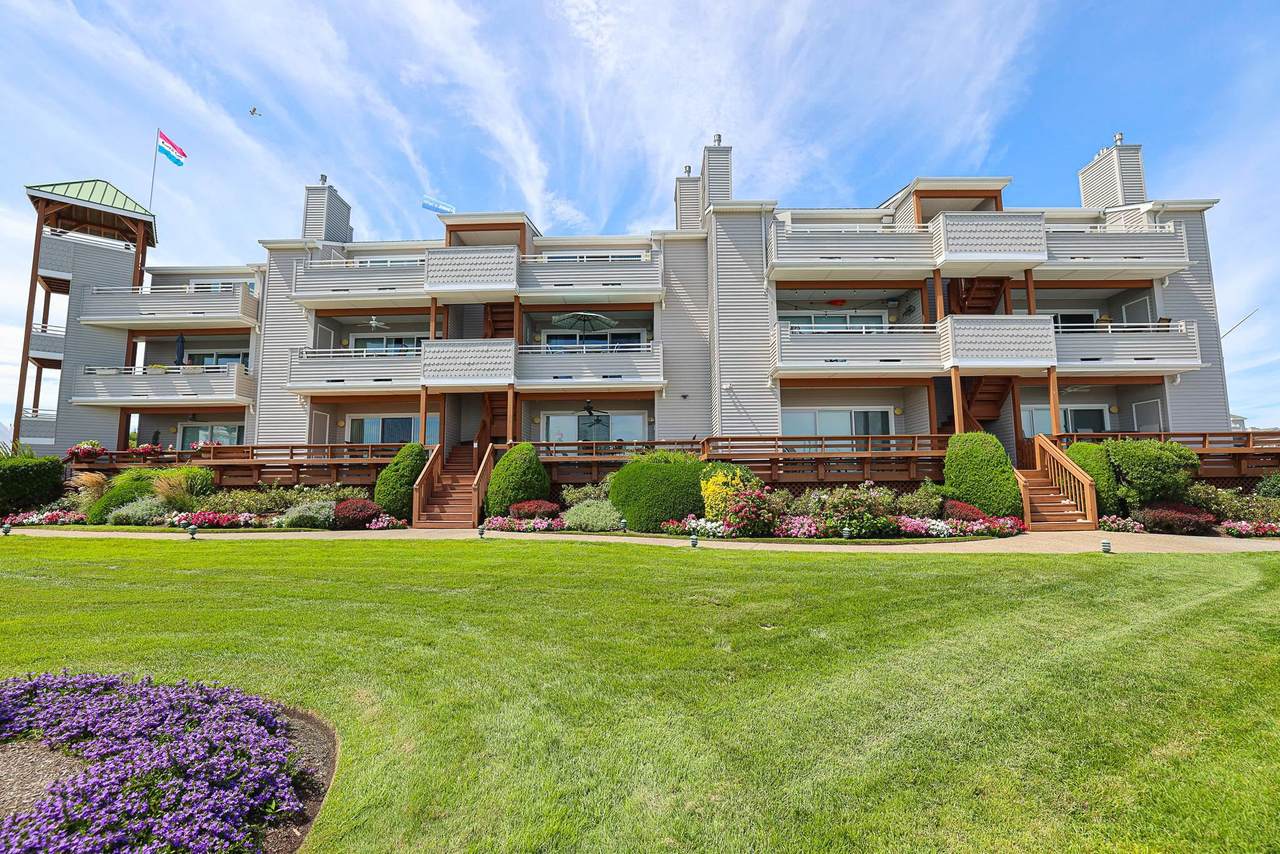 902 Ocean - Photo 1