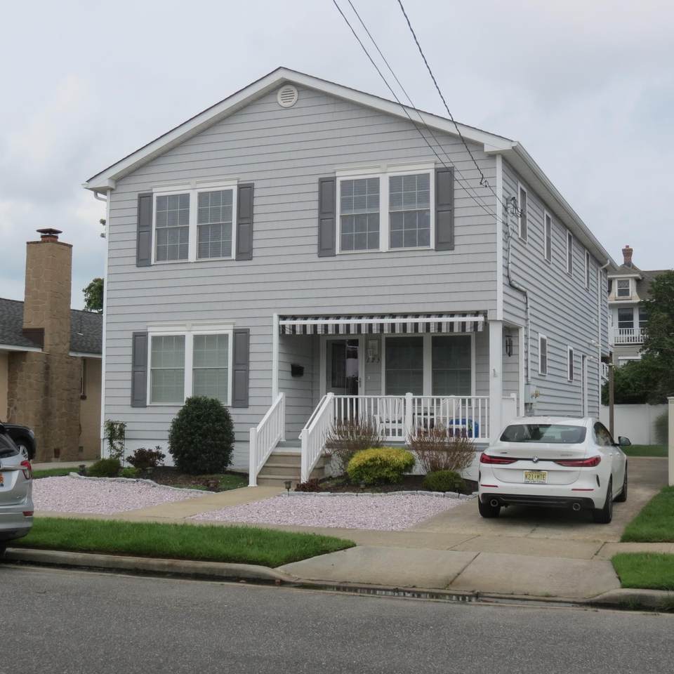 125 19th - Photo 1