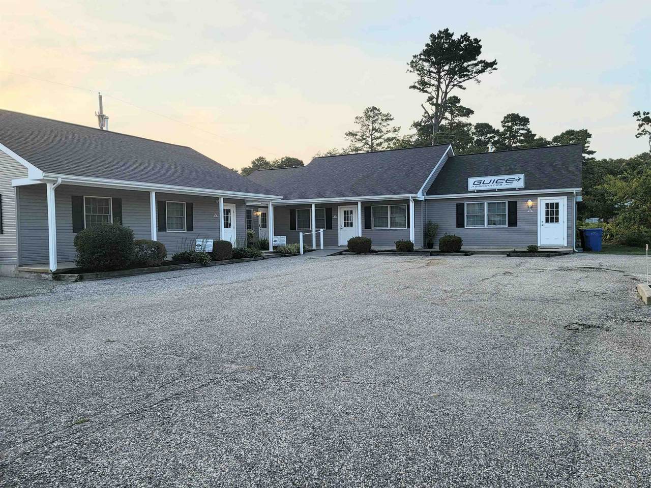 510 Shore - Photo 1