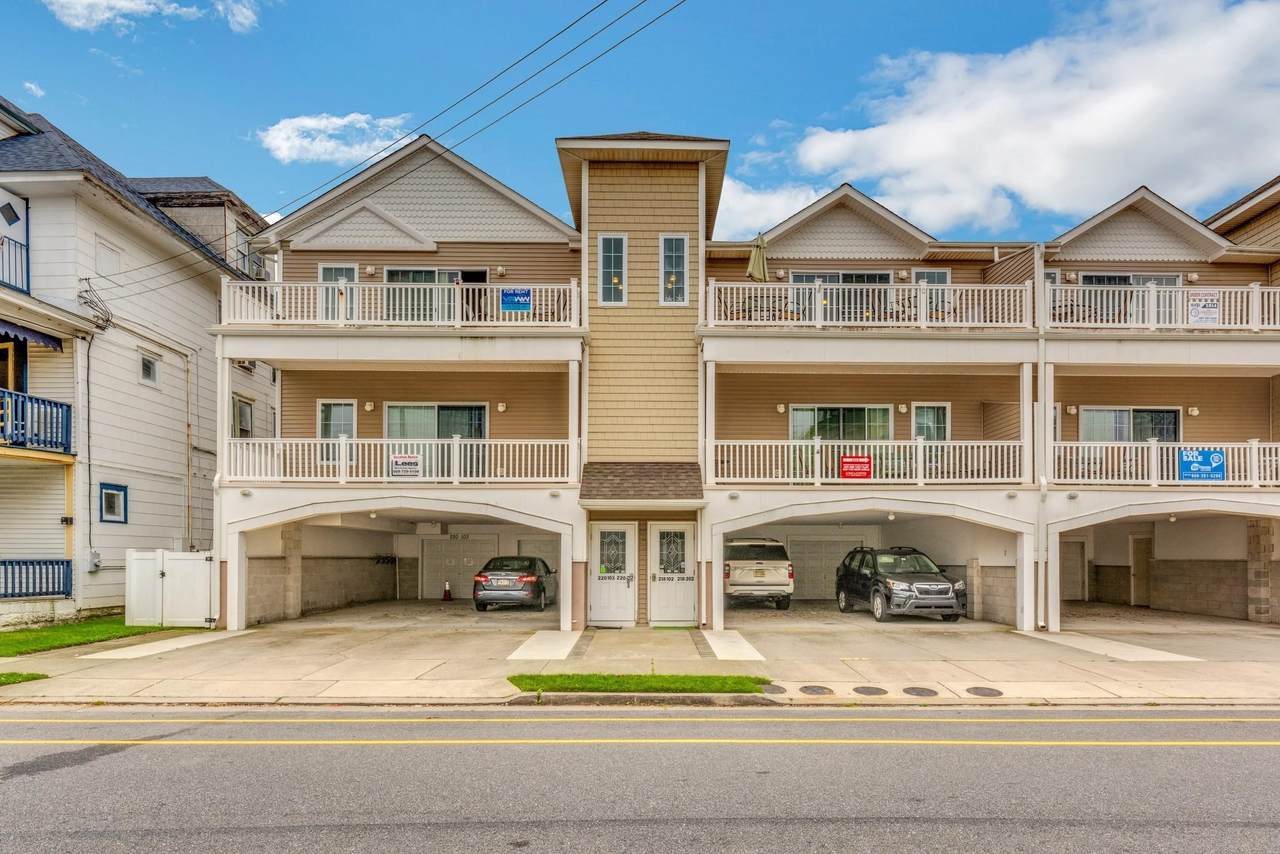 218 Poplar - Photo 1