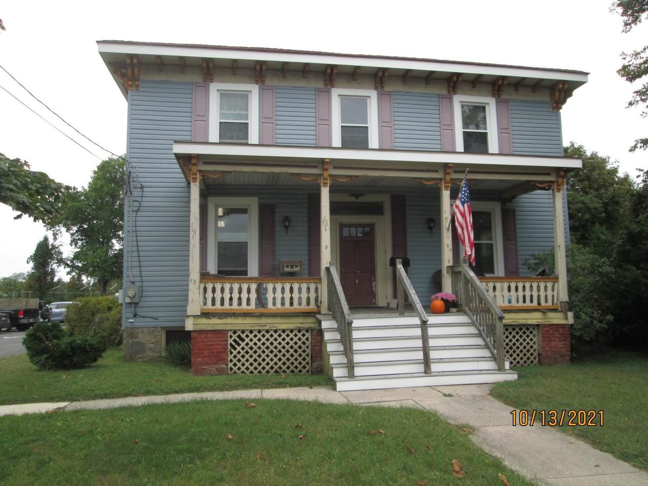 207 Main - Photo 1