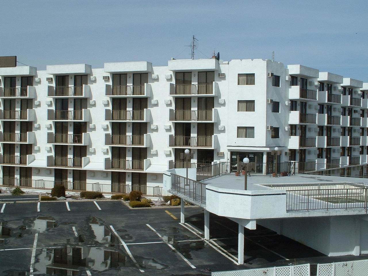 225 Wildwood - Photo 1
