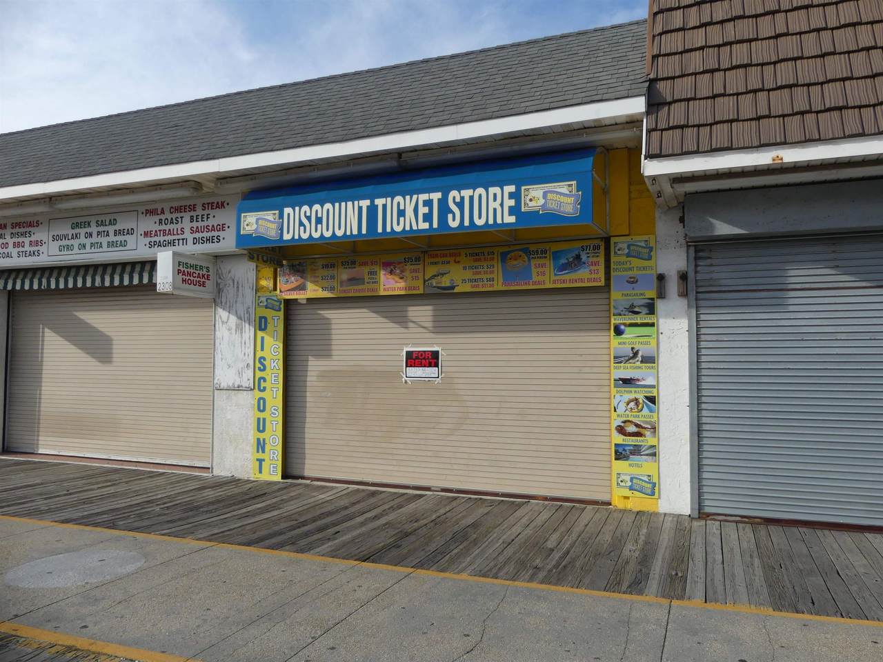 2304 Boardwalk - Photo 1