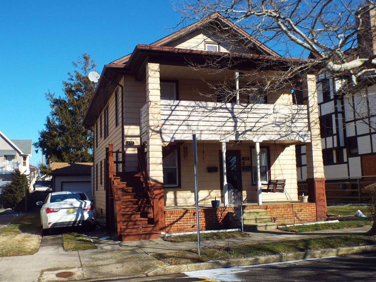 113 Magnolia Ave - Photo 1