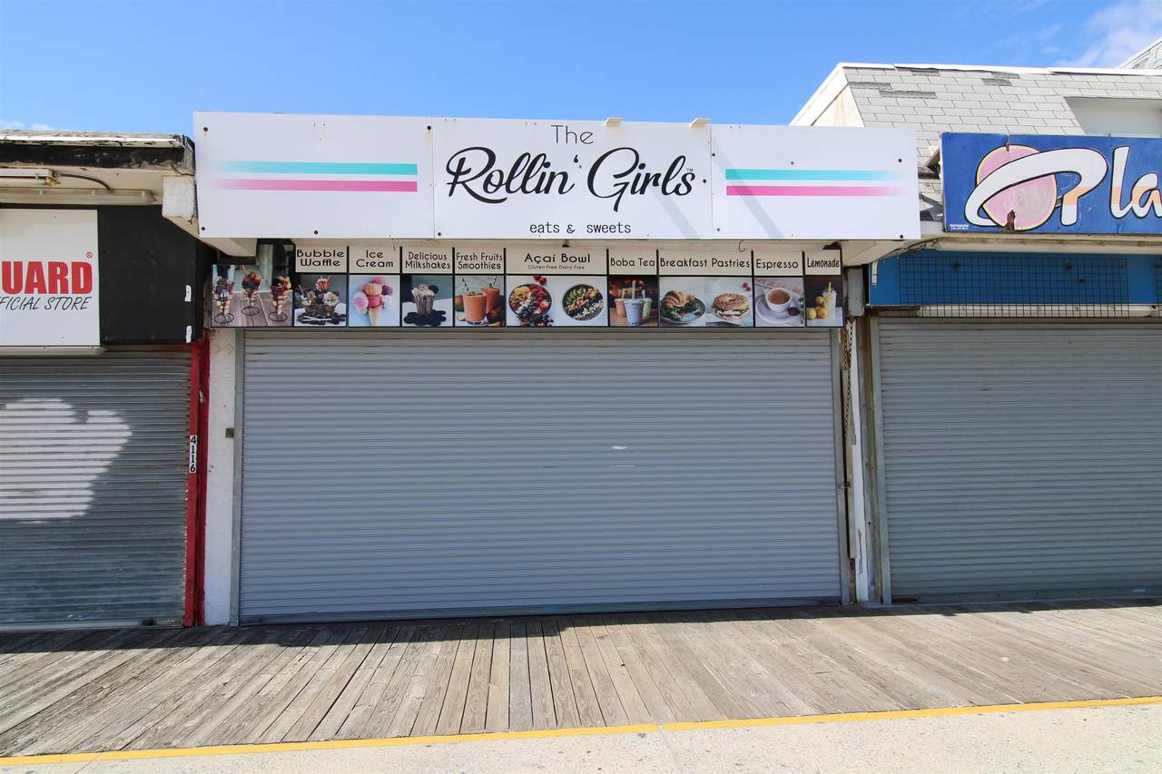 4114 Boardwalk - Photo 1