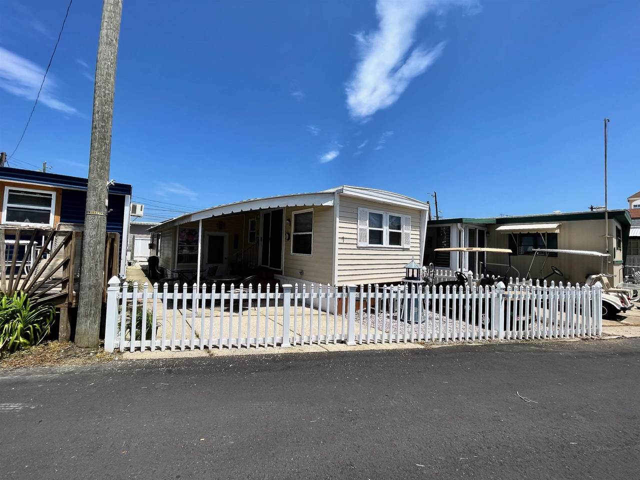 5200 Shawcrest - Photo 1