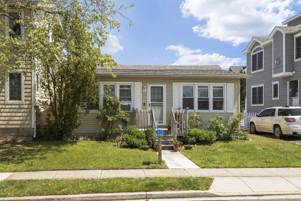 2117 4th Avenue - Photo 1