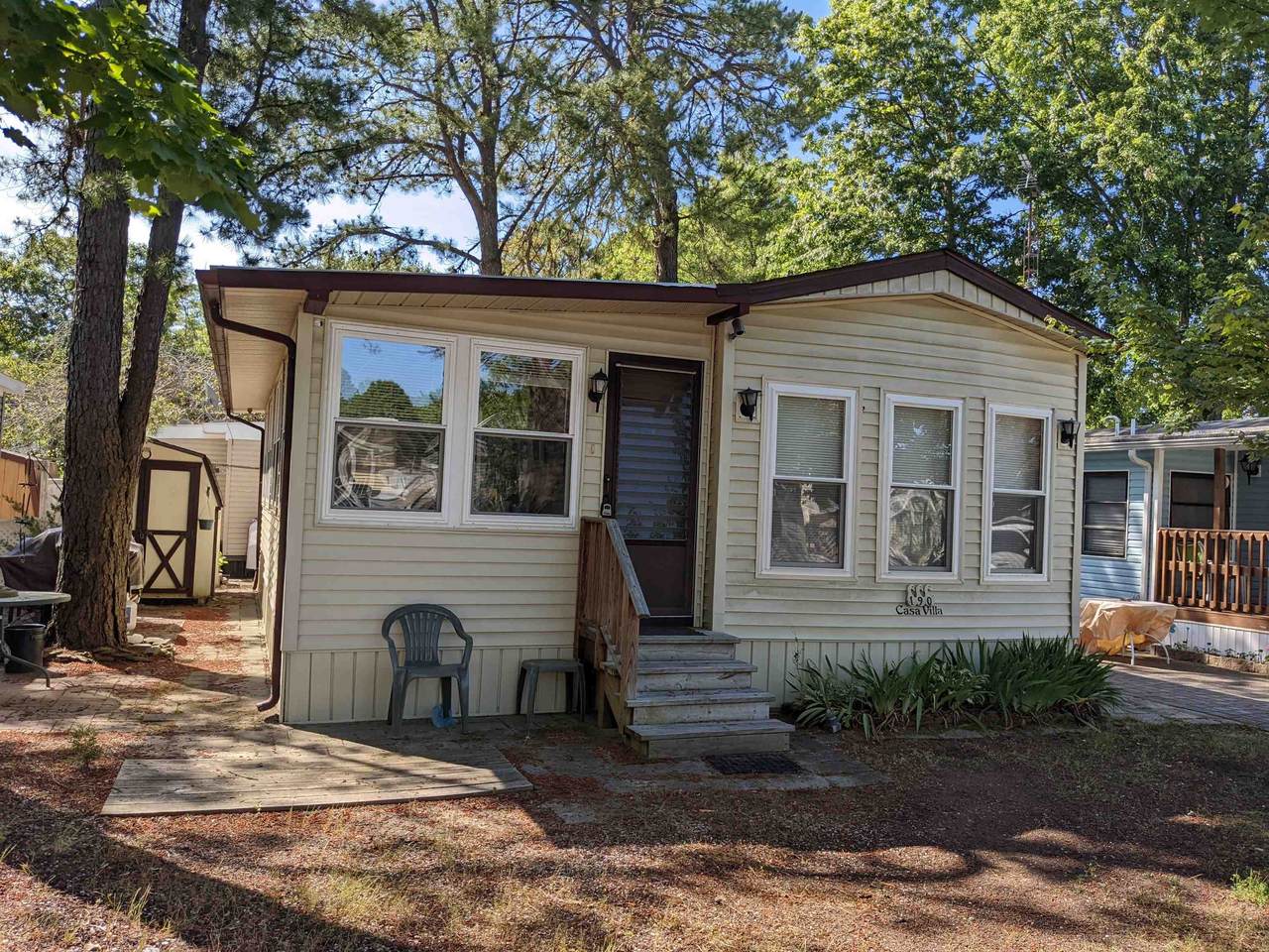 190 Locust - Photo 1