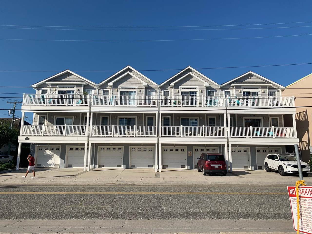 401 Pine Avenue - Photo 1