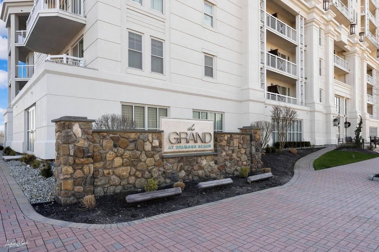 9601 Atlantic Avenue - Photo 1